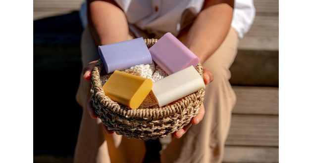 Pourquoi choisir des cosmétiques solides : avantages pour vous et la planète